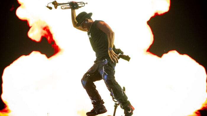 Timmy Trumpet: Carnival techno with trumpet and musical ghoulishness - the fans like it.