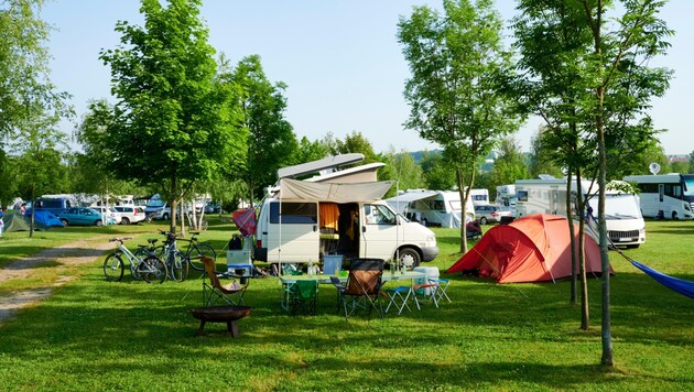 Tourists are discovering the advantages of camping vacations in Lower Austria this year. (Bild: PUSH2HIT BARISH BAUR)