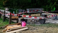 Auf einem Campingplatz im Schatten der erstmals 1287 urkundlich erwähnten Burg grillten die Gäste bei einer Feuerstelle, als diese plötzlich explodierte. (Bild: TEAM FOTOKERSCHI / KERSCHBAUMMAYR)