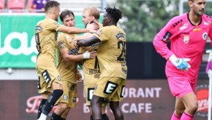 Die Sturm-Mannen bejubeln ihren Sieg beim SK Austria Klagenfurt ...