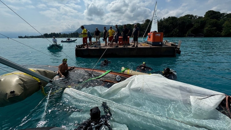 Schwieriger Einsatz im Attersee (Bild: ÖWR)