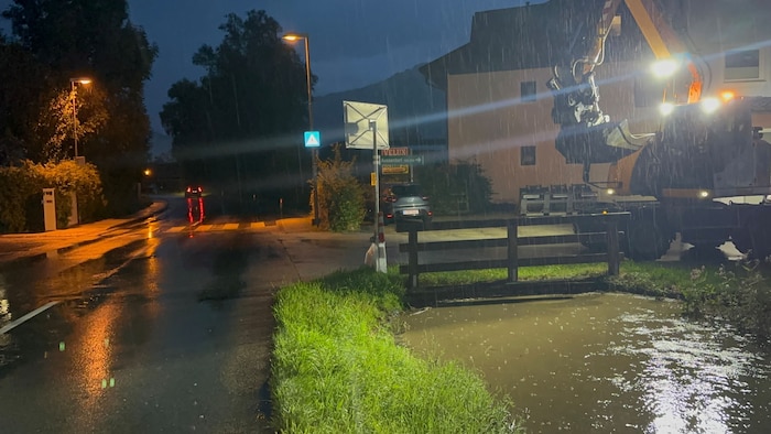 In Breitenbach kam schweres Gerät zum Einsatz.