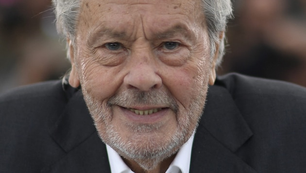 Alain Delon in Cannes at the film festival (Bild: AFP/CHRISTOPHE SIMON)