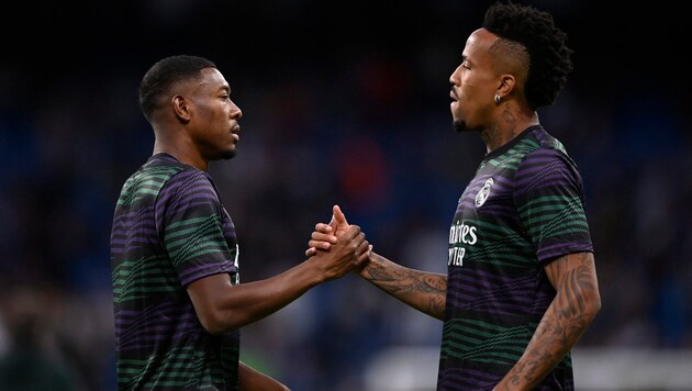 David Alaba und Eder Militao (rechts) verteidigten oft gemeinsam für Real.  (Bild: AFP/APA/OSCAR DEL POZO)