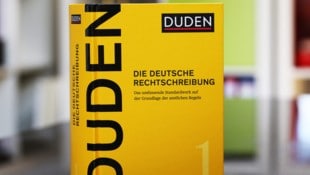 Konrad Dudens „Vollständiges Orthographisches Wörterbuch der deutschen Sprache“ erschien ...