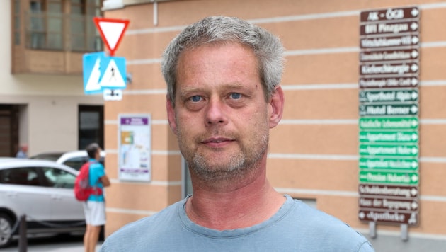 Andreas Aigner parked his car in the supermarket parking lot - eight minutes too long. (Bild: Roland Hoelzl)