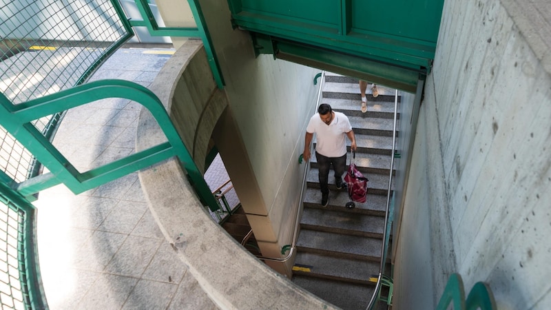 At least the stairs still work at the old Bregenz station. (Bild: Stiplovsek Dietmar)