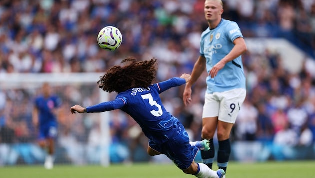 Erling Haaland (re.) hatte mit Marc Cucurella noch eine Rechnung offen. (Bild: AFP/Adrian DENNIS)