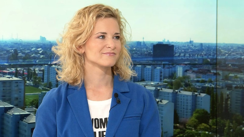 Eva Maria Holzleitner (Bild: krone.tv)