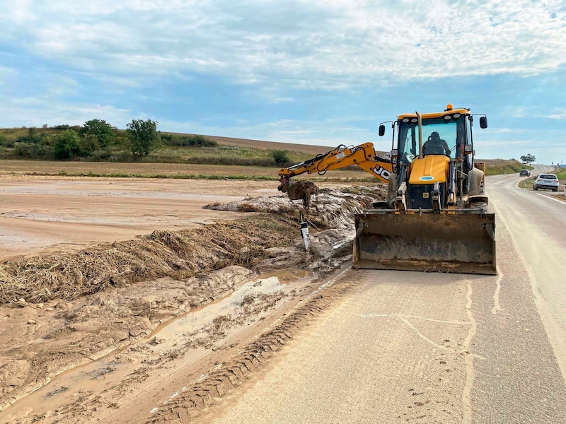 Clean-up work has begun. (Bild: OBI Ing. Stefan Obritzhauser)