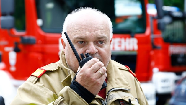 Klaus Portenkirchner is the head of the Pinzgau district fire department and has been with the fire department for 45 years (Bild: Gerhard Schiel)