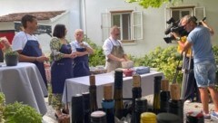 Starkoch Max Stiegl (re.) und seine Sterz-Assistenten.