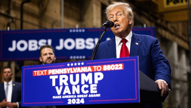 Donald Trump is currently touring contested states. (Bild: Getty Images/Tierney L. Cross)