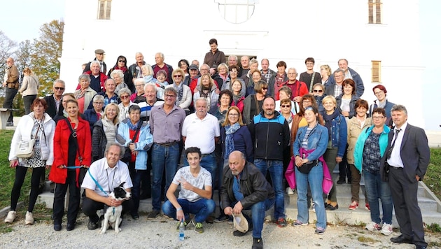 The local community of Lind ob Velden on an excursion. (Bild: Walter Kupper)