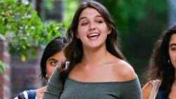 Für Suri Cruise beginnt mit dem Umzug ins Studentenwohnheim am College ein neuer Lebensabschnitt. (Bild: Photo Press Service)