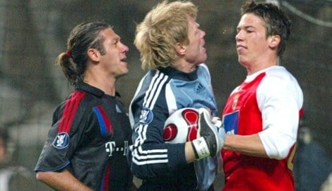 Linz (r.) spielte in seiner Zeit in Braga auch gegen Bayern mit Goalie Kahn.