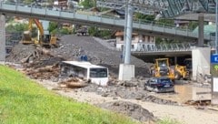 Bei einem heftigen Unwetter wie in St. Anton kommt künftig auch automatisch eine Warnung auf das Smartphone. (Bild: Christian Forcher/Fotoworxx)