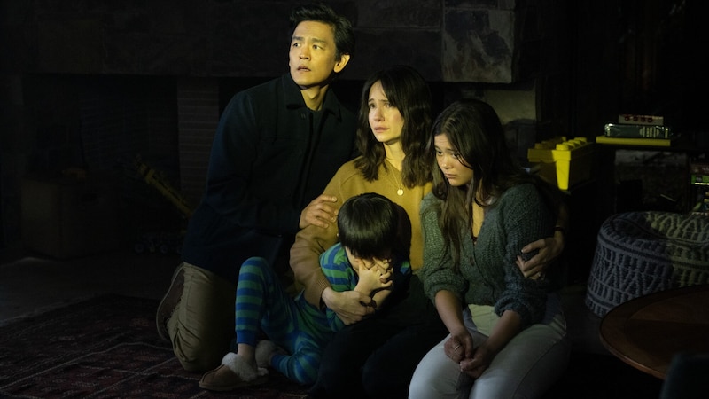 Curtis (John Cho) und seine Familie wurden ausgewählt, ein revolutionäres Haushaltsgerät zu testen. (Bild: ©2024 CTMG. All Rights Reserved.)