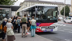 Großer Andrang: Die Buslinie 150 Richtung Bad Ischl (Bild: Tschepp Markus)