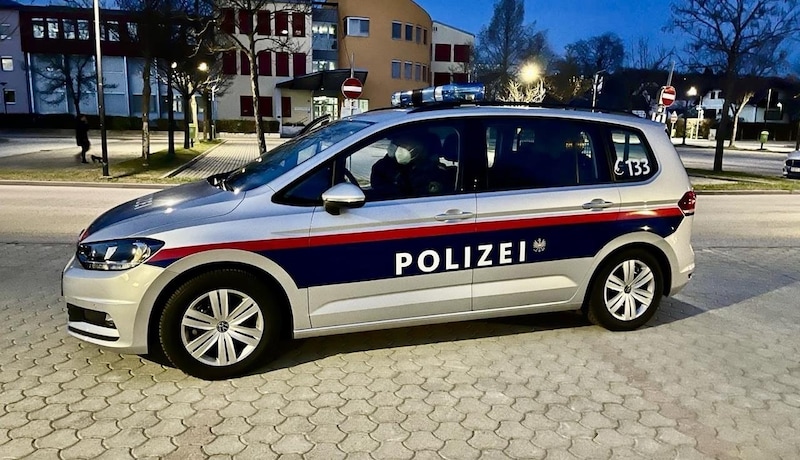 Viele Streifenwagen waren im Einsatz. (Bild: Schulter Christian)