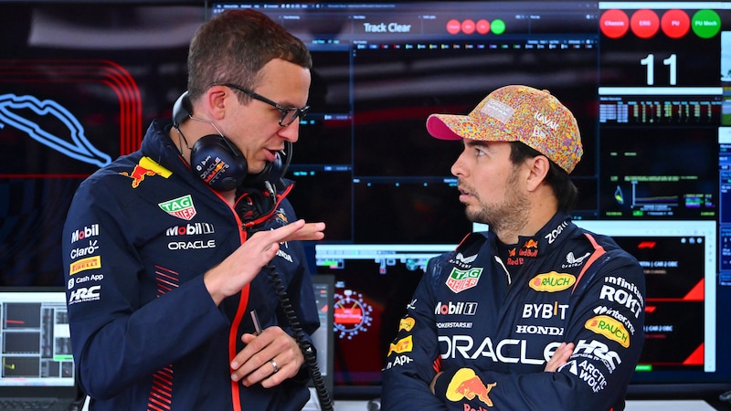 Hugh Bird (l.) and Sergio Perez (Bild: AFP/APA/Getty Images via AFP/GETTY IMAGES/Dan Mullan)