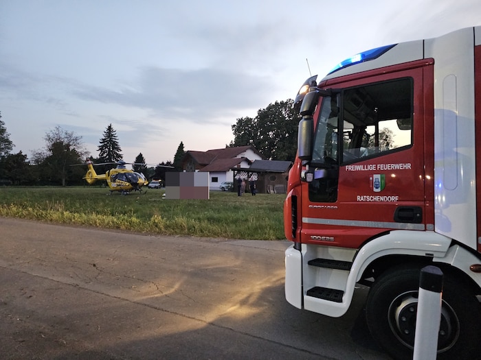 Die Freiwillige Feuerwehr Ratschendorf rückte an.
