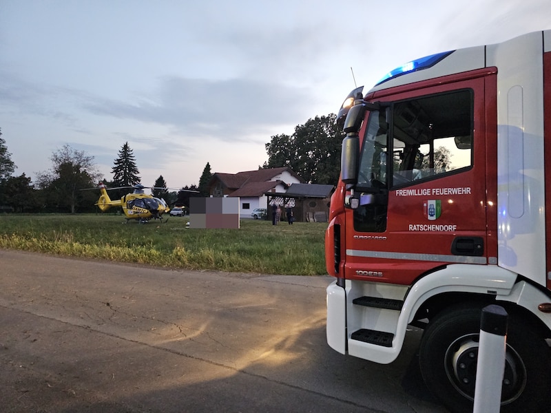 Die Freiwillige Feuerwehr Ratschendorf rückte an. (Bild: Presseteam BFVRA / Johannes Schreiner)