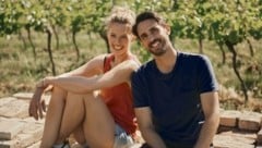 Daniel Alvermann mit Film-Partnerin Felicitas Lukas in der Rom-Com „Meine Deine Welt“ von Rainer Haberl  (Bild: 2 Dream Productions)