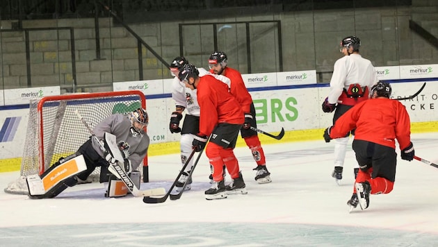 We are working on the right form for the games in Slovakia on the ice in Graz. (Bild: Jauschowetz Christian/Christian Jauschowetz)