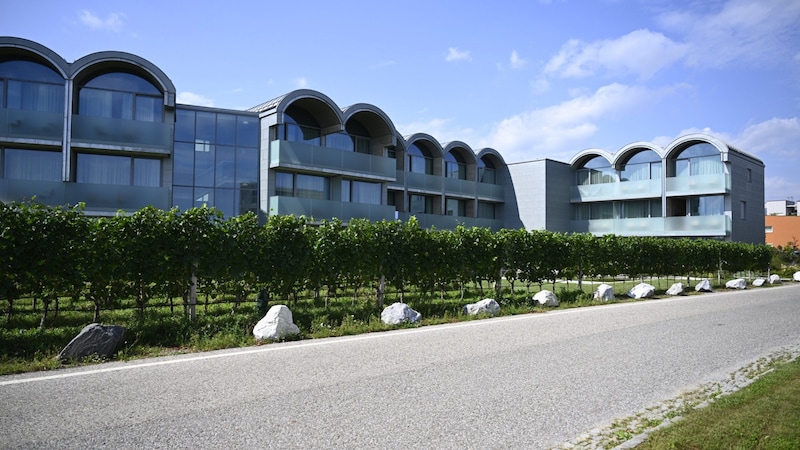 This spa hotel in Langenlois was the venue for the vote on the future of the head of the city. (Bild: Antal Imre)