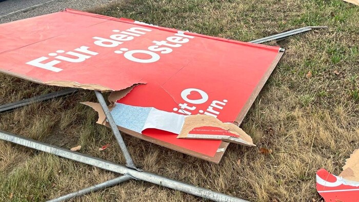 Das Plakat der Bundes-SPÖ ist hinüber.