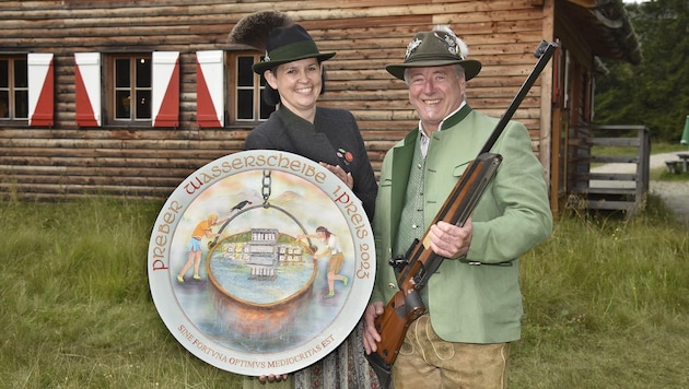 Neue „Chefin“ und Titelverteidigerin: Sandra Etschbacher und ihr Stellvertreter Peter Lintschinger (Bild: Holitzky Roland)