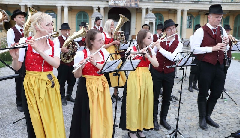 The wine and gourmet days have started with music. (Bild: Judt Reinhard)