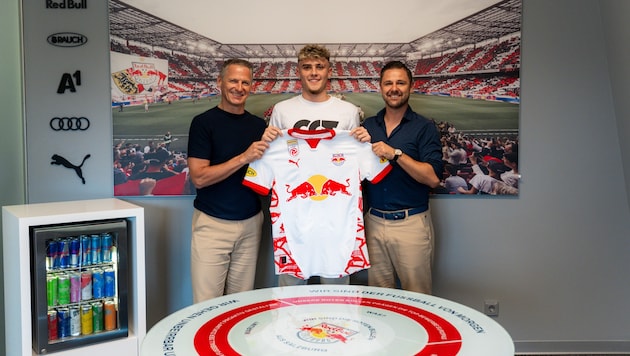 Stephan Reiter, Bobby Clark and Bernhard Seonbuchner (from left). (Bild: FC Red Bull Salzburg)