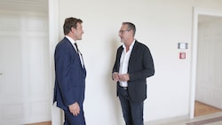 Heinz-Christian Strache mit seinem Anwalt Maximilian Donner-Reichstädter