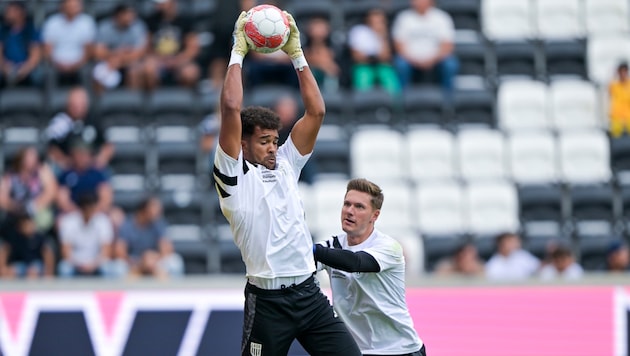 Jörg Siebenhandl (r.) once again replaces the injured Tobias Lawal (l.) at LASK. (Bild: GEPA/GEPA pictures)