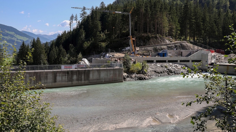 The torrent and avalanche control authority built a new torrent barrier at the entrance to the valley. (Bild: Hölzl Roland)