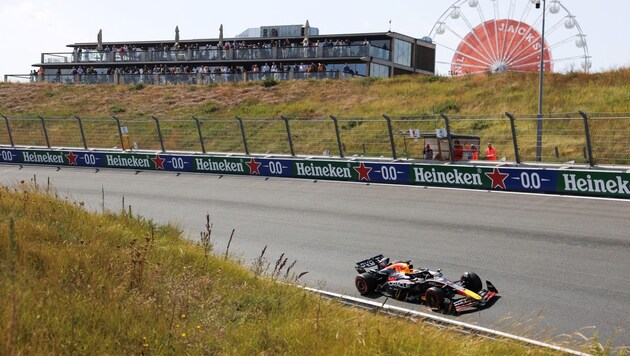 Max Verstappen (Bild: APA/AFP/SIMON WOHLFAHRT)