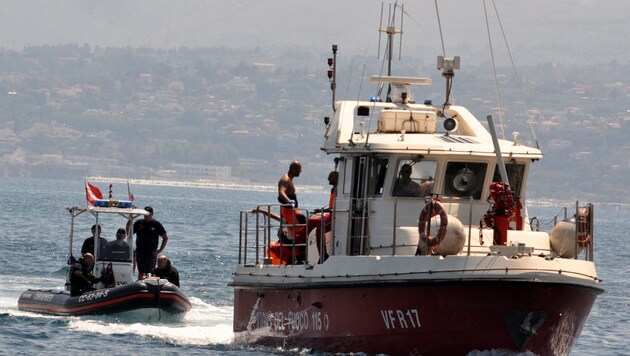 After the accident off Palermo, a search was launched for the missing passengers - it is now certain that none of them survived the shipwreck. (Bild: AFP/Alessandro Fucarini)