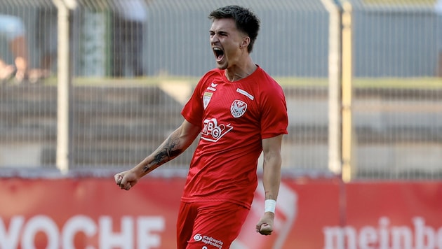 Moritz Römling celebrates his goal against St. Pölten. (Bild: GEPA/GEPA pictures)