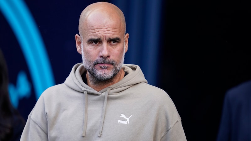 Manchester Citys Trainer Pep Guardiola (Bild: AP ( via APA) Austria Presse Agentur/ASSOCIATED PRESS)