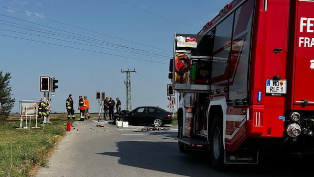 The Romanian had overlooked the approaching train. (Bild: Freiwillige Feuerwehr Frauenkirchen)