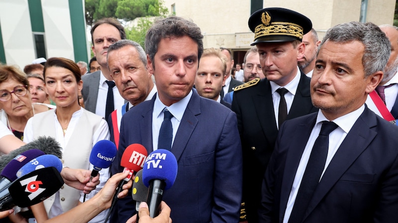 Prime Minister Gabriel Attal and Interior Minister Gérald Darmanin had traveled to the scene of the attack on Saturday. (Bild: APA/AFP/Pascal GUYOT)