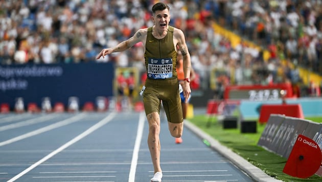 Jakob Ingebrigtsen ran to the world record over 3000 meters in Chorzow. (Bild: AFP/APA/Sergei GAPON)