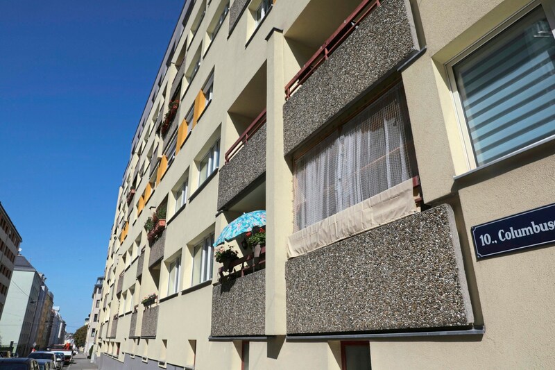 The crime scene in Columbusgasse in Favoriten. (Bild: Jöchl Martin)