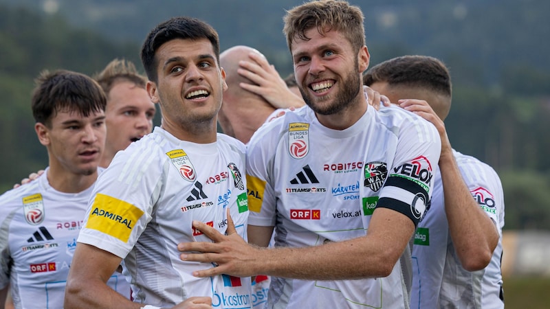 Dominik Baumgartner (re.) traf zum 1:0 für den WAC. (Bild: GEPA/GEPA pictures)