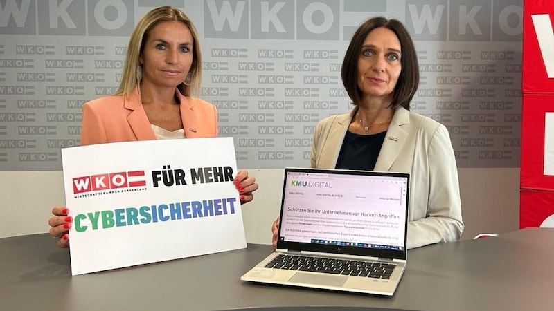 ServiceCenter-Leiterin Carola Fuchs und Steuerexpertin Natascha Kummer (v. l.) raten zur Vorsorge. (Bild: zVg)