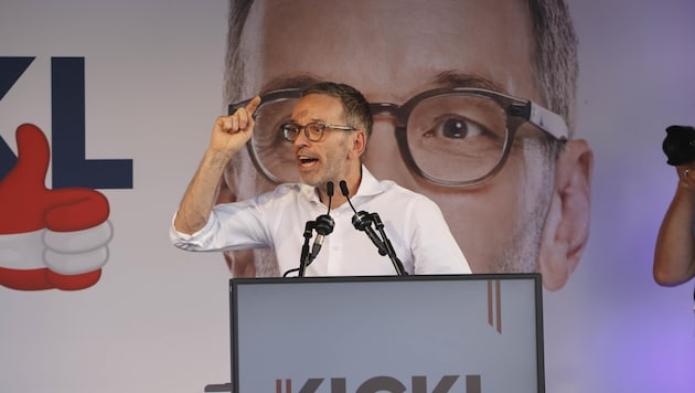 Herbert Kickl lashes out at Salzburg's festival guests in election campaign mode. (Bild: Tschepp Markus)