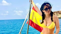 Salma Hayek genießt ihren Urlaub – Haare nachfärben ist auch der Hollywood-Diva da zu lästig.  (Bild: www.instagram.com/salmahayek)