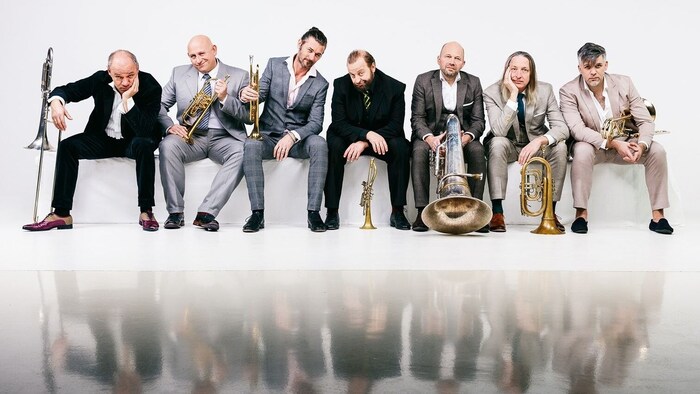 Mnozil Brass, itself already 30 years old, celebrates Arsonore's 10th anniversary at the finale